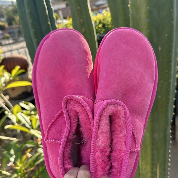 Women’s UGG ULTRA MINI HOT PINK #7 - Picture 10 of 10
